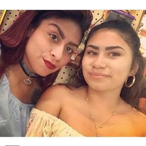 Meet your Posher, Camila